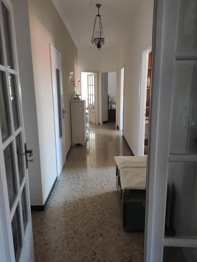 Casa Vacanze La Farfalla Imperia 0*,  Italia